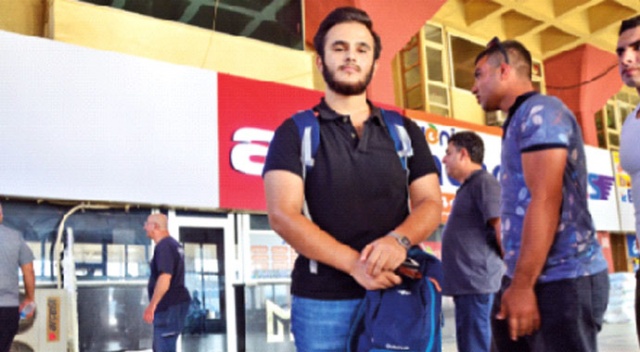 Ortada bilet var otobüs yok Ortada bilet var otobüs yok