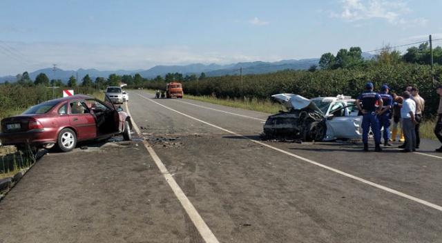 Samsun'da katliam gibi kaza: 4 ölü, 3 yaralı Samsun'da katliam gibi kaza: 4 ölü, 3 yaralı