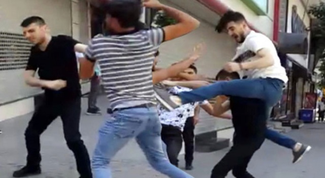 Zeytiburnu'nda laf atma tartışması tekme tokat kavgaya dönüştü