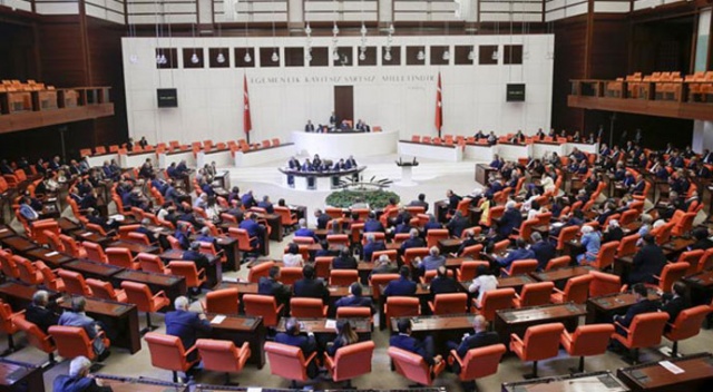 Emeklilikte yaşa takılanların gözü Meclis'te Emeklilikte yaşa takılanların gözü Meclis'te