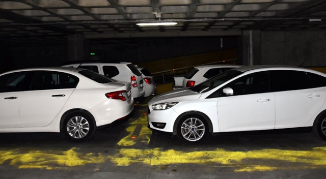 Fırtınaya hazırlık! Kapalı otoparklar tamamen doldu… Fırtınaya hazırlık! Kapalı otoparklar tamamen doldu…