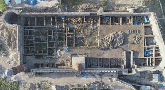 Tarihi kalede bulundu! Tam 150 yıllık... Tarihi kalede bulundu! Tam 150 yıllık...