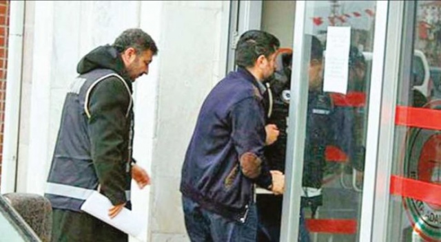100 kilo altın kumpas savcısının amcasından çıktı 100 kilo altın kumpas savcısının amcasından çıktı
