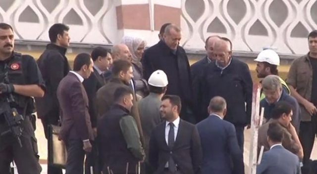 Cumhurbaşkanı Erdoğan'dan Çamlıca Camii'nde inceleme Cumhurbaşkanı Erdoğan'dan Çamlıca Camii'nde inceleme
