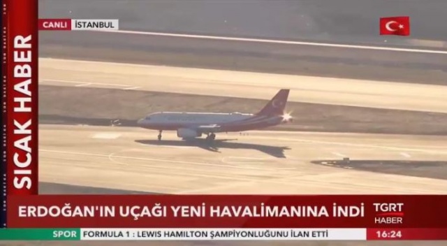 Cumhurbaşkanı Erdoğan'ı taşıyan uçak İstanbul Yeni Havalimanı'na indi Cumhurbaşkanı Erdoğan'ı taşıyan uçak İstanbul Yeni Havalimanı'na indi