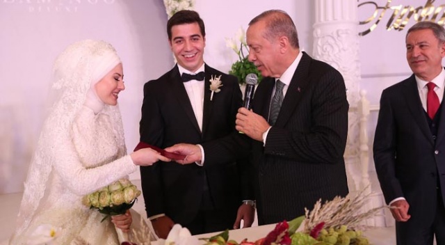 Cumhurbaşkanı Erdoğan nikah şahidi oldu