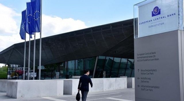 ECB faiz oranlarını değiştirmedi