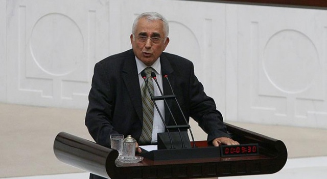 Eski bakanlardan Ali Topuz hastaneye kaldırıldı