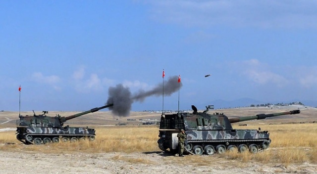 Fırat&#039;ın doğusu vuruldu