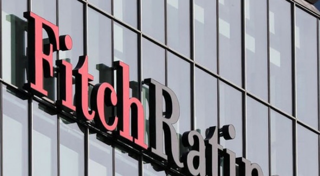 Fitch bakar kör! Fitch bakar kör!