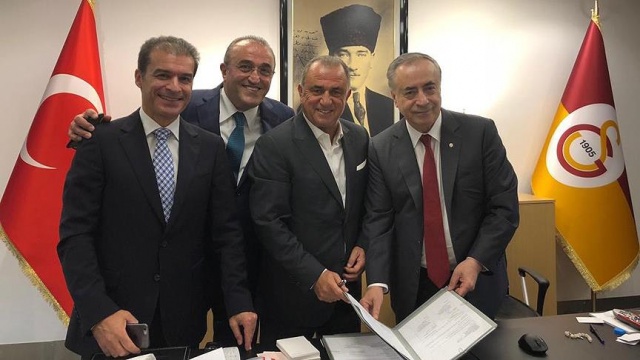 Galatasaray, Fatih Terim'in sözleşmesini uzattı Galatasaray, Fatih Terim'in sözleşmesini uzattı