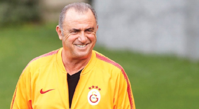 Galatasaray yönetimi, Fatih Terim'le 4'te 4 yapmak istiyor Galatasaray yönetimi, Fatih Terim'le 4'te 4 yapmak istiyor