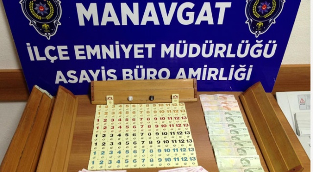Manavgat’ta kumar baskını, 4 kişi yakalandı Manavgat’ta kumar baskını, 4 kişi yakalandı