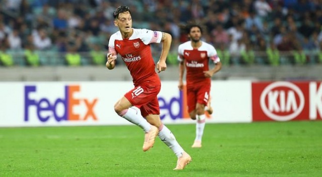 Mesut Özil'den Türk takımlarına açık kapı Mesut Özil'den Türk takımlarına açık kapı