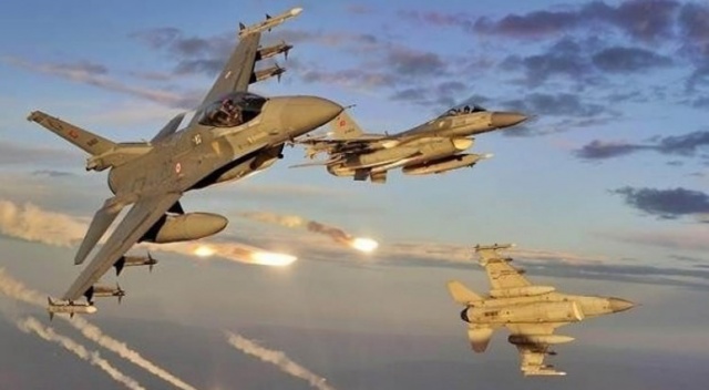 TSK, terör örgütü YPG/PKK'nın mevzilerini bombalıyor!