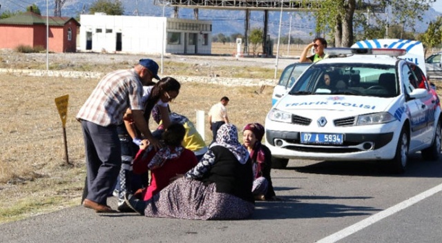 Yeni araç bakmak için yola çıktılar, trafik kazasında öldüler Yeni araç bakmak için yola çıktılar, trafik kazasında öldüler