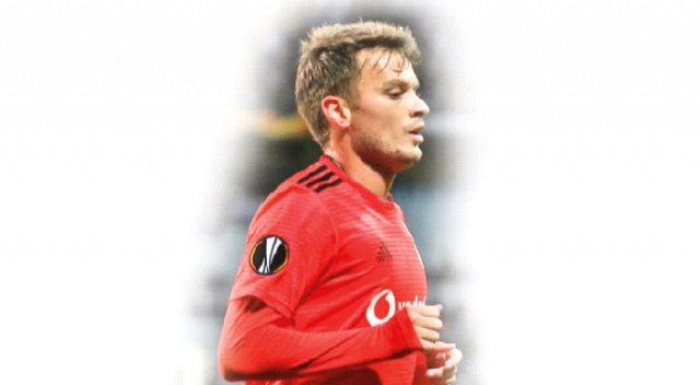 Yeni maestro pas alamıyor Yeni maestro pas alamıyor