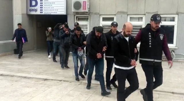 'Oto simsarları'na 5 ilde eş zamanlı operasyon: 7 gözaltı 'Oto simsarları'na 5 ilde eş zamanlı operasyon: 7 gözaltı