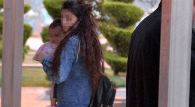 16 yaşındaki anne 9 aylık çocuğunu satmaya çalışırken yakalandı