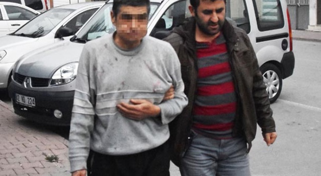 Annesini 40 yerinden bıçaklamış