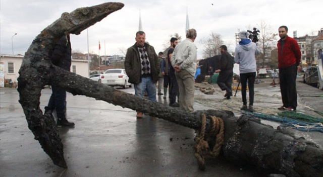 Balıkçının ağına tarihi çapa takıldı