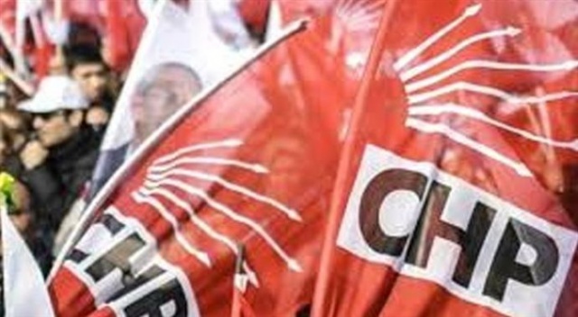 Başkanın ardından, meclis üyesi de CHP'den istifa etti Başkanın ardından, meclis üyesi de CHP'den istifa etti
