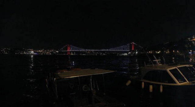 Boğaz, iki yönlü gemi trafiğine kapatıldı Boğaz, iki yönlü gemi trafiğine kapatıldı