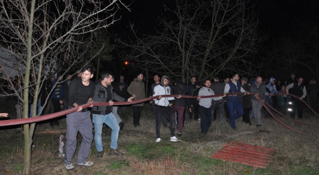 Bursa'da 2 kardeşin evleri çıkan yangında küle döndü Bursa'da 2 kardeşin evleri çıkan yangında küle döndü