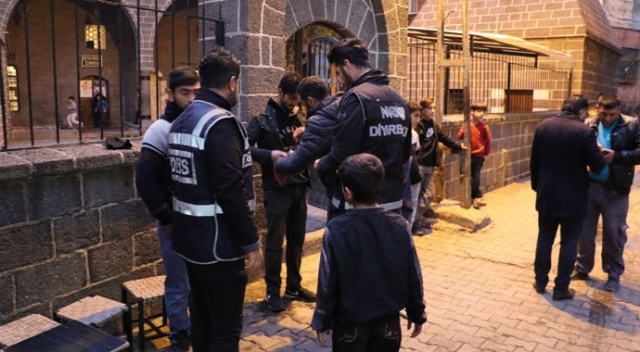 Diyarbakır’da 41 kilo uyuşturucu ele geçirildi Diyarbakır’da 41 kilo uyuşturucu ele geçirildi
