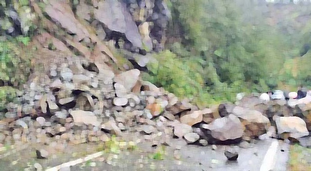 Endonezya'da heyelan: 7 ölü Endonezya'da heyelan: 7 ölü