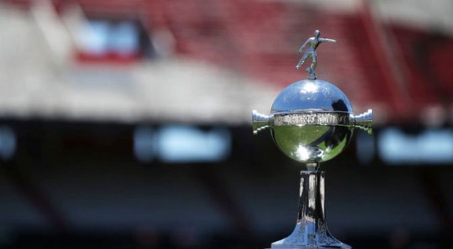 Ertelenen Libertadores finali istifa getirdi Ertelenen Libertadores finali istifa getirdi