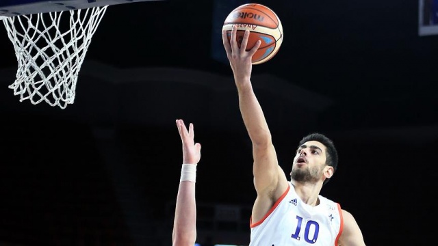 Furkan Korkmaz'dan Grizzlies potasına 12 sayı Furkan Korkmaz'dan Grizzlies potasına 12 sayı