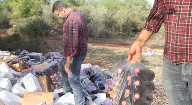 Hepsi ormanda bulundu! Daha paketleri bile açılmamış, yüzlercesi... Hepsi ormanda bulundu! Daha paketleri bile açılmamış, yüzlercesi...