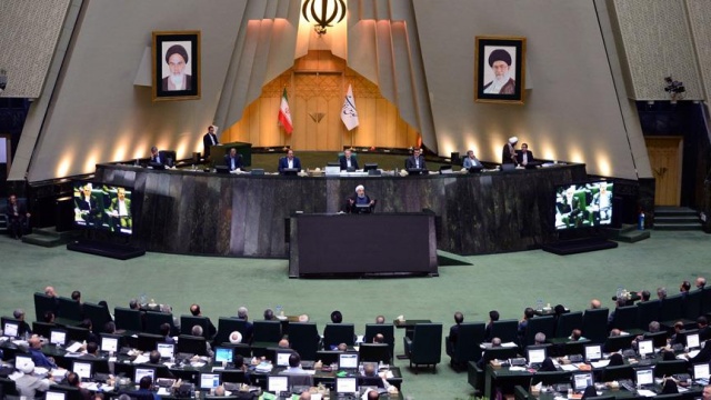 İran&#039;da &#039;Azerbaycan Türkçesi Dil Akademisi&#039; talebi