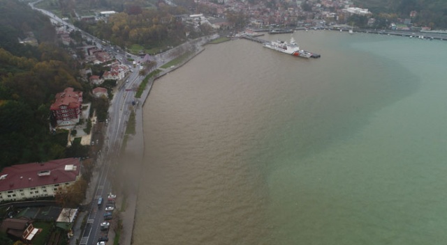 İstanbul Boğazı çamura bulandı