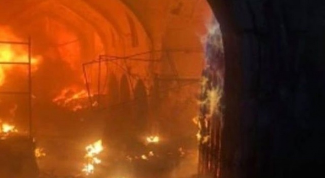 Kerkük&#039;teki tarihi çarşıda yangın