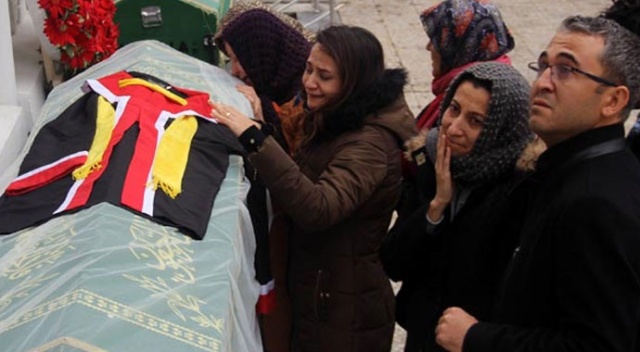 ODTÜ’lü İrem gözyaşlarıyla son yolculuğuna uğurlandı