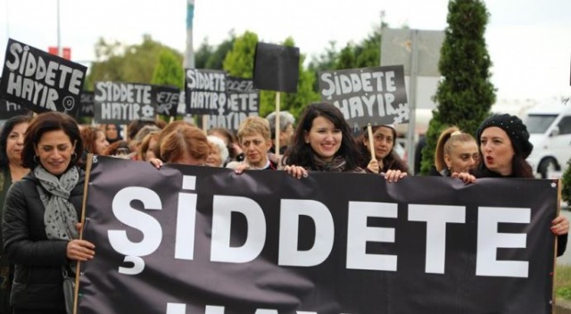 Rize&#039;de &#039;Kadına yönelik şiddete hayır&#039; yürüyüşü
