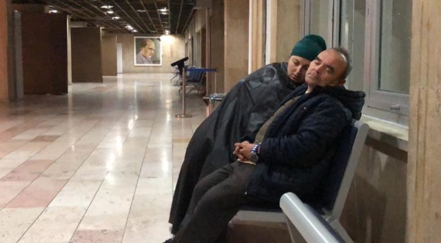 8 aylık hamile kadın soğuktan korunmak için hastanede kalıyor