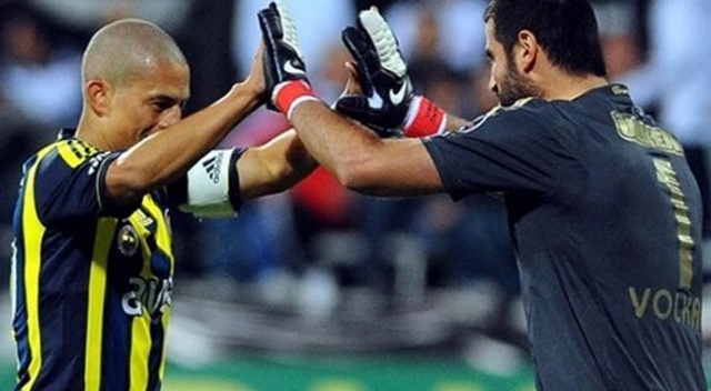 Alex ve Volkan'dan Lefter paylaşımı Alex ve Volkan'dan Lefter paylaşımı