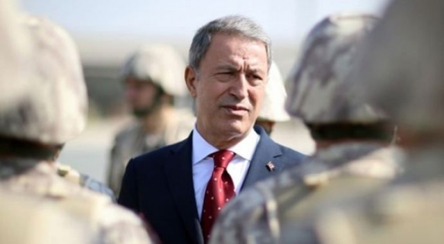 Bakan Akar&#039;dan tek tip askerlik açıklaması