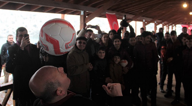 Bakan Soylu, Tunceli&#039;de top oynadı
