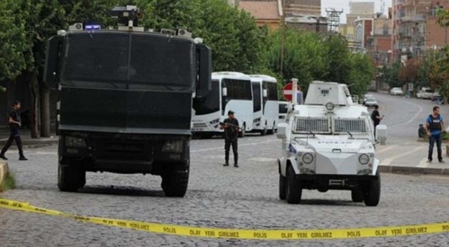 Diyarbakır'da 15 köyde sokağa çıkma yasağı Diyarbakır'da 15 köyde sokağa çıkma yasağı