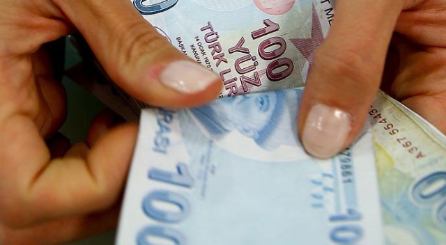FETÖ çözülmeleri parayla önlemeye çalışıyor