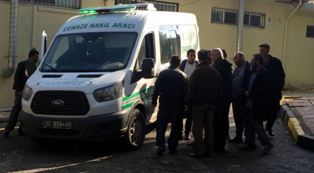 Genç adam trafoda elektrik akımına kapılarak öldü Genç adam trafoda elektrik akımına kapılarak öldü