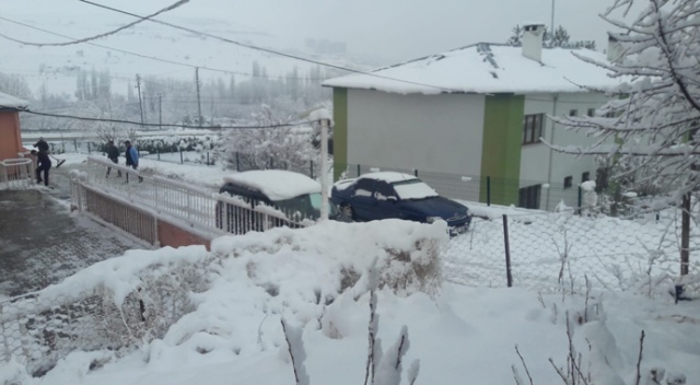 Gürün&#039;de 42 köy yolu ulaşıma kapalı