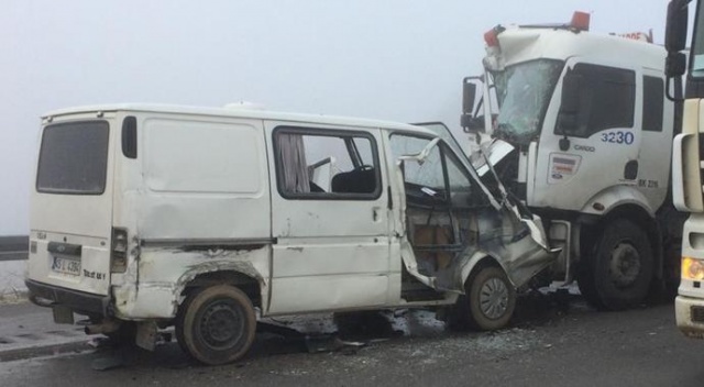 Isparta'da zincirleme kaza, çok sayıda yaralı var Isparta'da zincirleme kaza, çok sayıda yaralı var