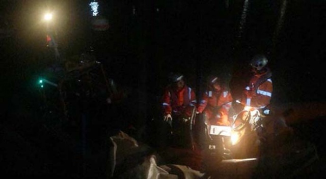 Kadıköy açıklarında mahsur kalan 6 kişi kurtarıldı Kadıköy açıklarında mahsur kalan 6 kişi kurtarıldı