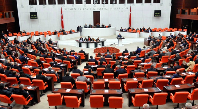 Karayolları Trafik Kanunu ile bazı kanunlarda değişiklik teklifi komisyonda kabul edildi