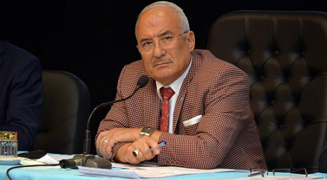 MHP'den istifa eden Burhanettin Kocamaz yeniden aday MHP'den istifa eden Burhanettin Kocamaz yeniden aday